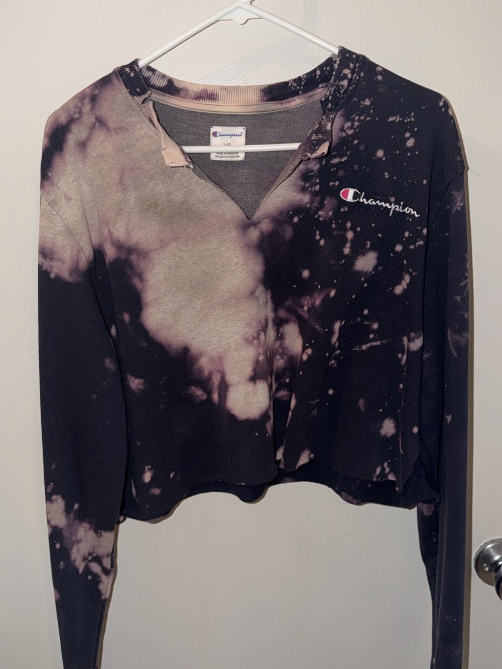 Champion Black and Pink Bleach-Effect Cropped Sweatshirt
